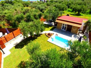 Salonikiou Beach Apartments & Villas - Agios Nikolaos - 2