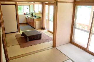 Hutte Lied - Komoro - 4