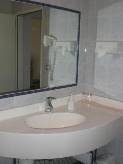 Hotel Sonnenhof - Marlengo - 4