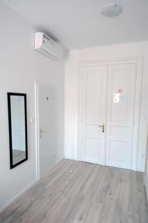 Virtus Apartments and Rooms with Free Private Parking - 4