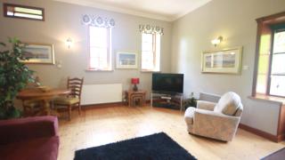 Stables Lodge - 0
