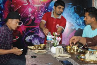 Hotel Happy Home - 2