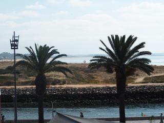 Ema's Beach and Nightlife House - 1