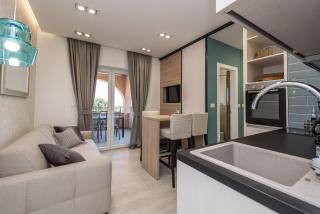 Luxury Apartments Garden - 2