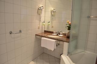 Hotel Kinnen - 1