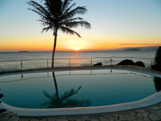 Sol-lua Bangalo com uso exclusivo da piscina - Ilhabela - 0