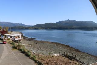 Nimpkish Hotel - Alert Bay - 9