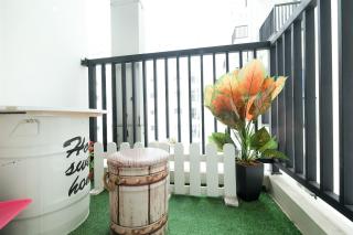 Studio Signature Park Grande Apartment Near MT Haryono By Travelio - Jakarta - 4
