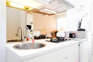 Studio Signature Park Grande Apartment Near MT Haryono By Travelio - Jakarta - 6