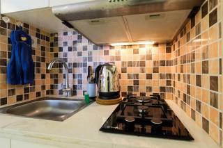 1BR The Wave Kuningan Apartment near Kota Kasablanka By Travelio - 6