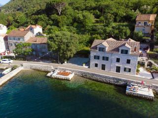 Casa del Sol Rozalija Luxury Rooms - Kotor - 9