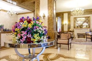 Alanda Hotel - 1