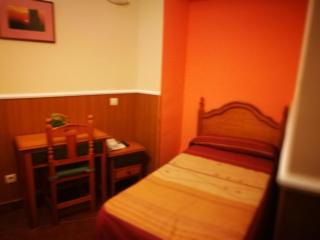 Hostal Hueso - Trujillo - 8