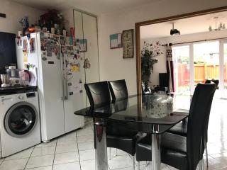 Spacious House 15min to Canary Wharf/O2/Excel/Central London - London - 7