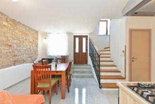 House Bruno 1735 - 4