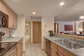 VS643 and 645H Square Condo - 5