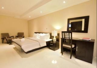 Villa Thirty Three - 2