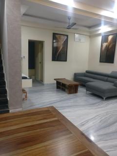 Misty Lake Guest House - Haiderabad - 3