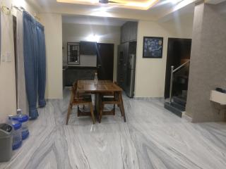 Misty Lake Guest House - Haiderabad - 1