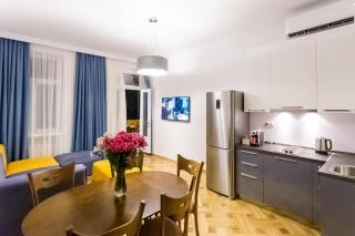 Luxury 3 BR apartment by Freedom square City Center - 8