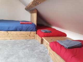 Ty Glyndwr Bunkhouse, Bar and cafe - 3