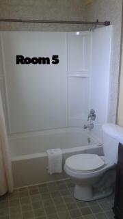 Berry's Motel - Truro - 5