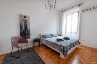 Sweet Apartman in the City center - Pula - 4