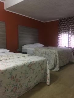 Barberry Court Motel &Cabins - 7