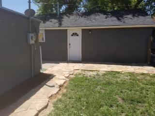 514 w 23rd st - Cheyenne - 3