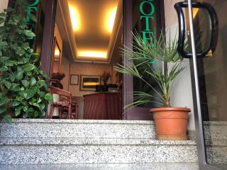 Hotel La Caravella - Milano - 4