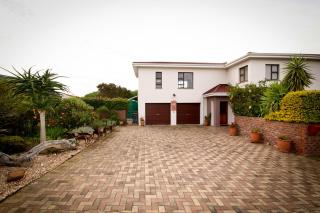 Rest Assured Stilbaai - Stilbaai - 9