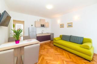 Apartments with WiFi Split - 16033 - 2