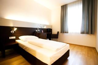 Hotel Schwarzer Bär - Linz - 5