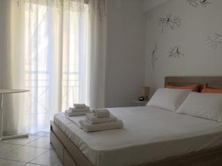 Athenian Flats - 7