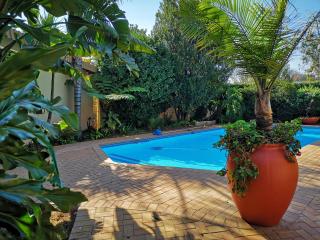 Rest-a-While Guest House - Pretoria - 7