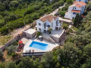 Villa Sveti Jakov - 0