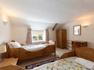 Pilgrim Cottage - Bourton on the Hill - 6