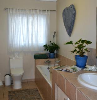 Three Palms One Bedroom Apartment - SOLAR - Ballito - 1