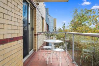 Amazing Accommodations: St Kilda - Melbourne - 1