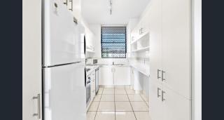 Shandelle Apartments - Alexandra Headland - 5