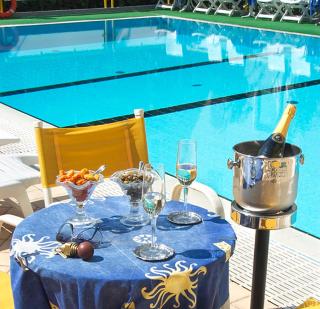 Hotel Gioiella Depandance - Bellaria-Igea Marina - 0