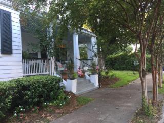 Magnolia Cottage Bed and Breakfast - Natchez - 1
