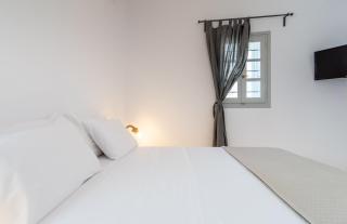Plaka Suites - 4