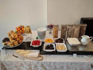 St Ann’s Guest House - 4