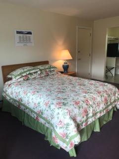 Four Seasons Motor Inn - Twin Mountain - 1