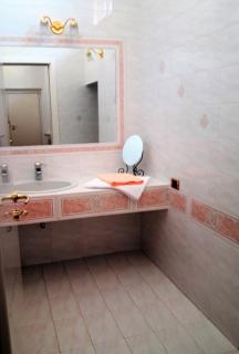 Villa Claudia indipendente con piscina ad uso esclusivo - Genga - 1