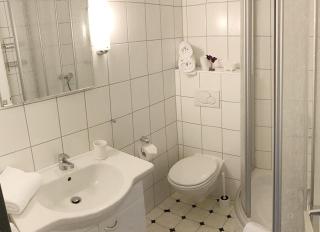 2Zi-Ferienwohnung am Südstrand mit eigenem Parkplatz perfekt für Familie - 1