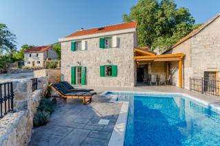 Holiday Home Rustic - Kraljići - 1