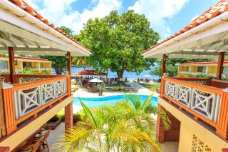 Sunset Shores Beach Hotel - Kingstown - 0