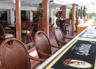 Sunset Shores Beach Hotel - Kingstown - 3